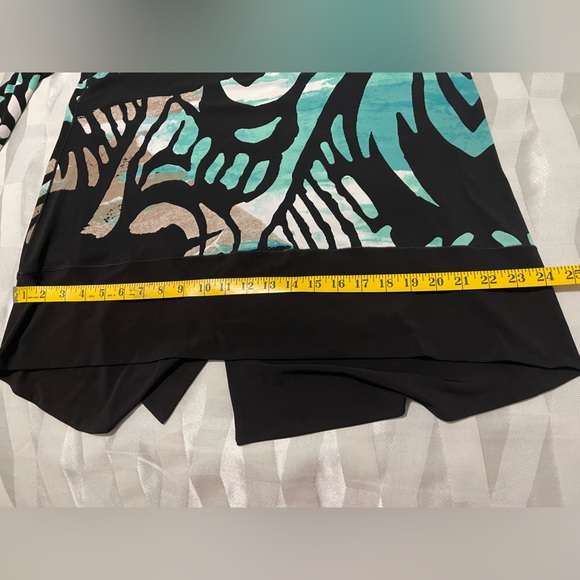 Eva Varro - Picture 2 of 6